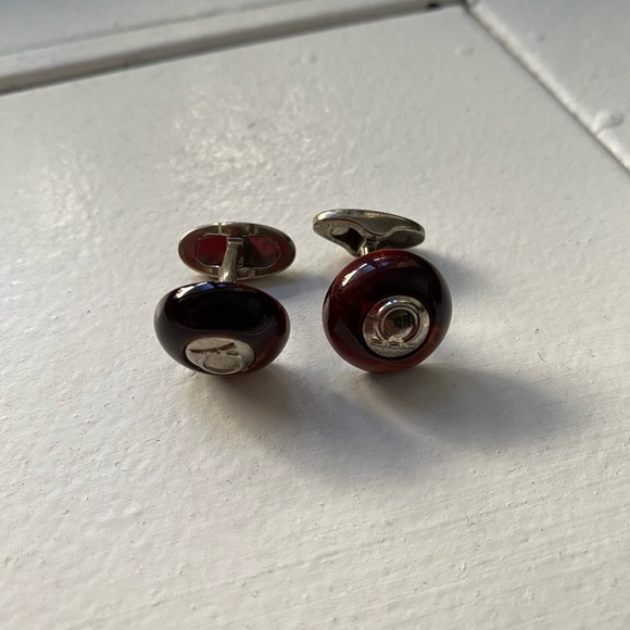 Salvatore Ferragamo Gancini Cufflink - Picture 2 of 3